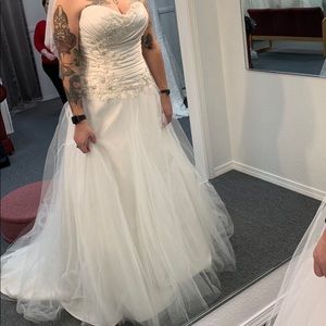 Wedding dress brand new